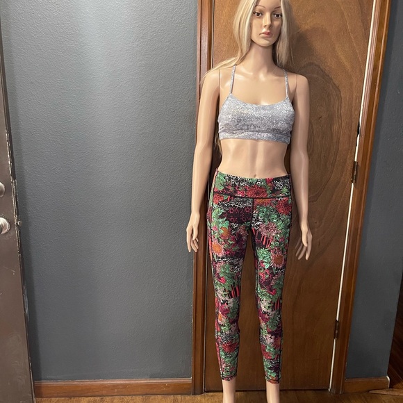 Lululemon"Speed Up Tight * Full - On Luxtreme * 28" Zen Garden Multi - Picture 3 of 14